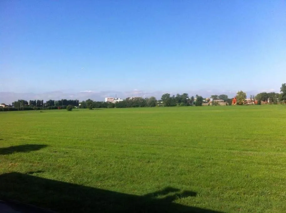 Apartamento Accogliente Appartamento In Cascina Lombarda Segrate Italia