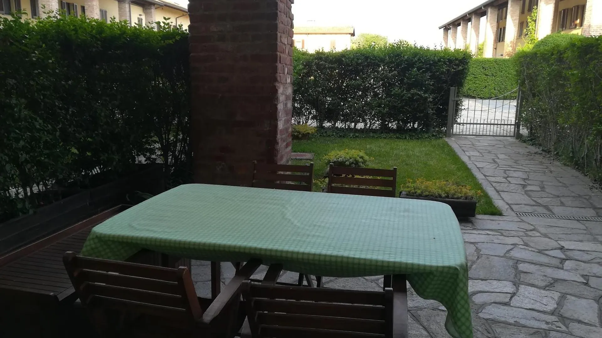 Apartamento Accogliente Appartamento In Cascina Lombarda Segrate